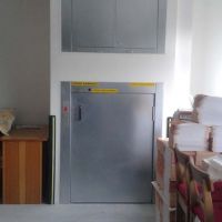 Mała winda towarowa